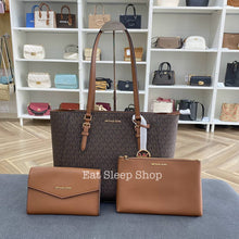 Load image into Gallery viewer, MICHAEL KORS CHARLOTTE LARGE 3in1 TOTE IN SIGNATURE BROWN
