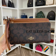 Load image into Gallery viewer, COACH DOUBLE ZIP WALLET IN SIGNATURE CANVAS C5576 IM/BROWN/REDWOOD

