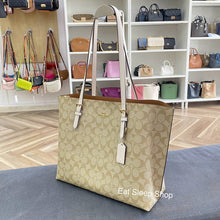Load image into Gallery viewer, COACH MOLLIE TOTE IN SIGNATURE CANVAS 1665 IM/LIGHT KHAKI CHALK
