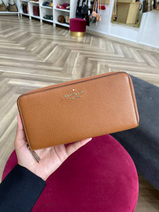 KATE SPADE LEILA LARGE CONTINENTAL WALLET IN WARM GINGERBREAD