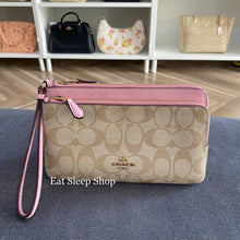 Load image into Gallery viewer, COACH  DOUBLE ZIP WALLET WRISTLET SIGNATURE C5576 IN KHAKI/POWDER PINK
