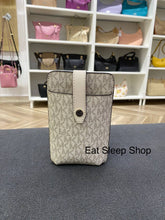 Load image into Gallery viewer, MICHAEL KORS PHONE CROSSBODY WITH CARD SLOT IN SIGNATURE LIGHT CREAM MULTI
