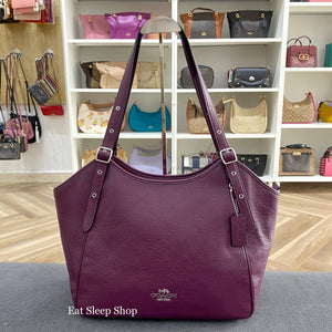 COACH MEADOW SHOULDER BAG IN DEEP BERRY