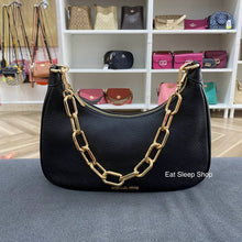 Load image into Gallery viewer, MICHAEL KORS LARGE CORA IN LEATHER BLACK (LARGE CHAIN)
