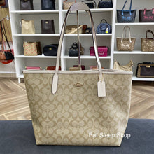 Load image into Gallery viewer, COACH CITY TOTE SIGNATURE CANVAS 5696 IN LIGHT KHAKI CHALK
