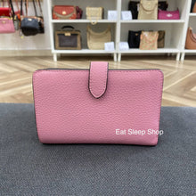 Load image into Gallery viewer, KATE SPADE LEILA MEDIUM COMPACT BIFOLD WALLET IN BRIGHT CARNATION

