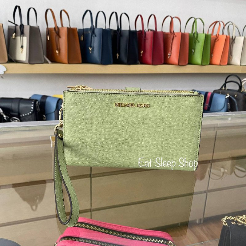 MICHAEL KORS JET SET TRAVEL LARGE DOUBLE ZIP WRISTLET WALLET LEATHER IN LIGHT SAGE