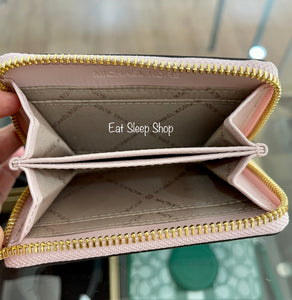 MICHAEL KORS JET SET TRAVEL MEDIUM ZIPAROUND CARD CASE SIGNATURE IN BROWN POWDER BLUSH