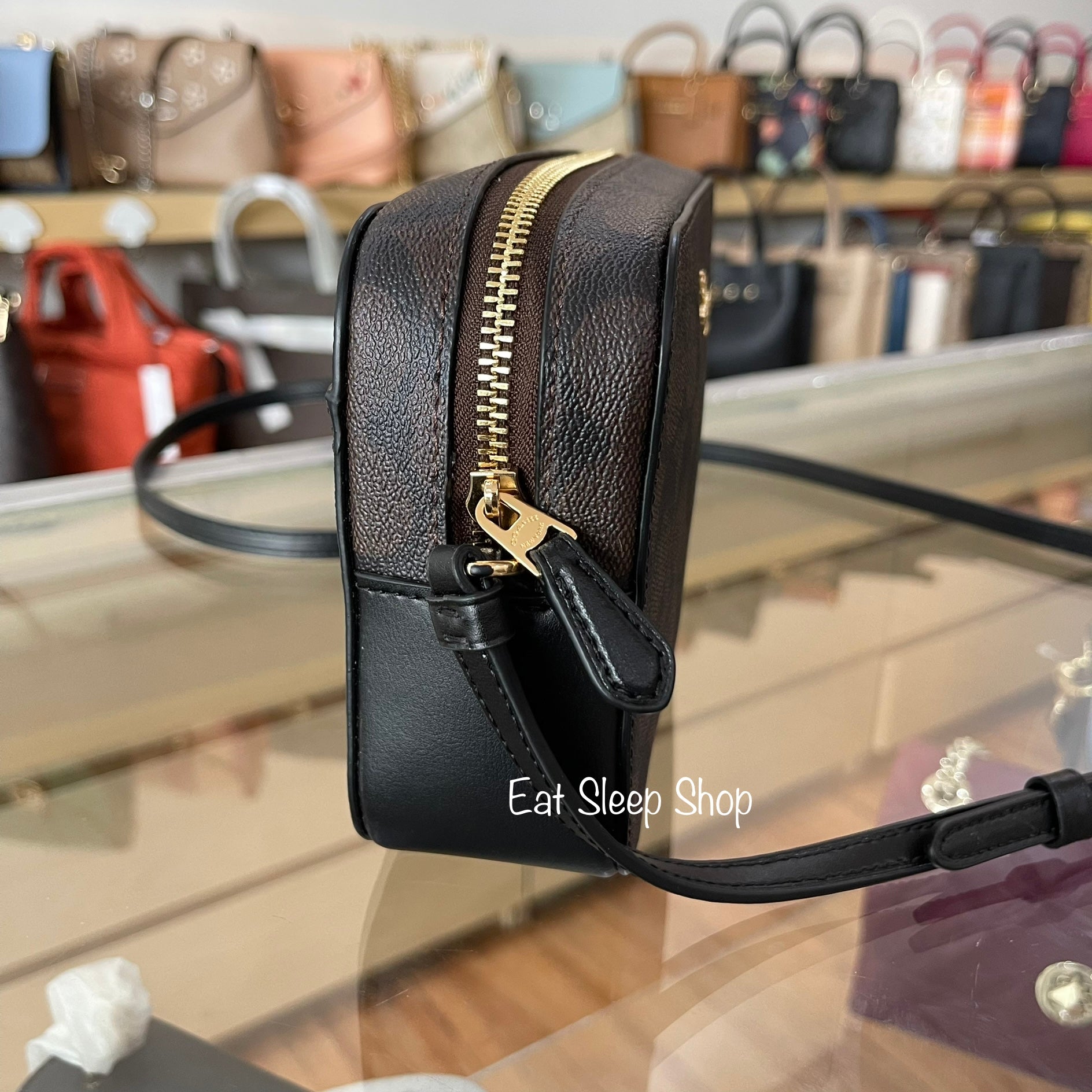 Coach Jes Double Zip Leather Crossbody (IM/Black), Medium: Handbags:  Amazon.com