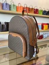 Load image into Gallery viewer, MICHAEL KORS JAYCEE BACKPACK LARGE IN SIGNATURE BROWN
