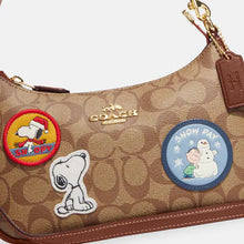 Load image into Gallery viewer, COACH X PEANUTS TERI SHOULDER BAG IN SIGNATURE CANVAS WITH PATCHES E848 IN GOLD/KHAKI/REDWOOD MULTI

