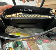 Load image into Gallery viewer, MICHAEL KORS MERCER MEDIUM MESSENGER LEATHER IN BLACK
