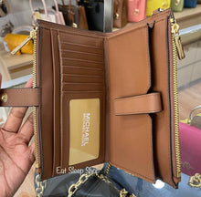 Load image into Gallery viewer, MICHAEL KORS JET SET TRAVEL LARGE DOUBLE ZIP WRISTLET WALLET LEATHER IN LUGGAGE
