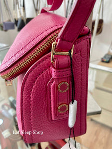 MARC JACOBS THE GROOVE MINI MESSENGER IN PETRAS PINK