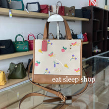 Load image into Gallery viewer, COACH DEMPSEY TOTE 22 WITH DREAMY VEGGIE PRINT COACH C8253 IN CHALK PENNY MULTI
