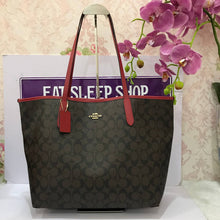 Load image into Gallery viewer, COACH CITY TOTE SIGNATURE CANVAS 5696 IN IM/BROWN 1941 RED (6751922553019)
