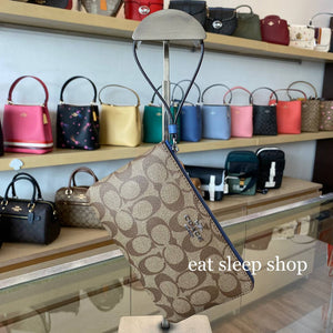 COACH LARGE CORNER ZIP WRISTLET SIGNATURE CANVAS 6648 IN SV/KHAKI/STONE BLUE