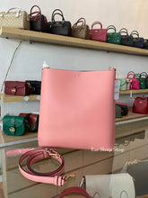 Load image into Gallery viewer, COACH MOLLIE BUCKET BAG CA214 IN CANDY
